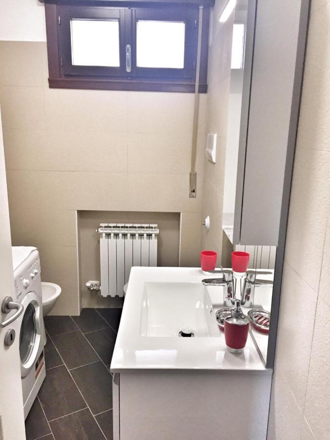 Red Tower Venice Apartment - 2 Mins From Vce Airport- Free Wifi Tessera Εξωτερικό φωτογραφία
