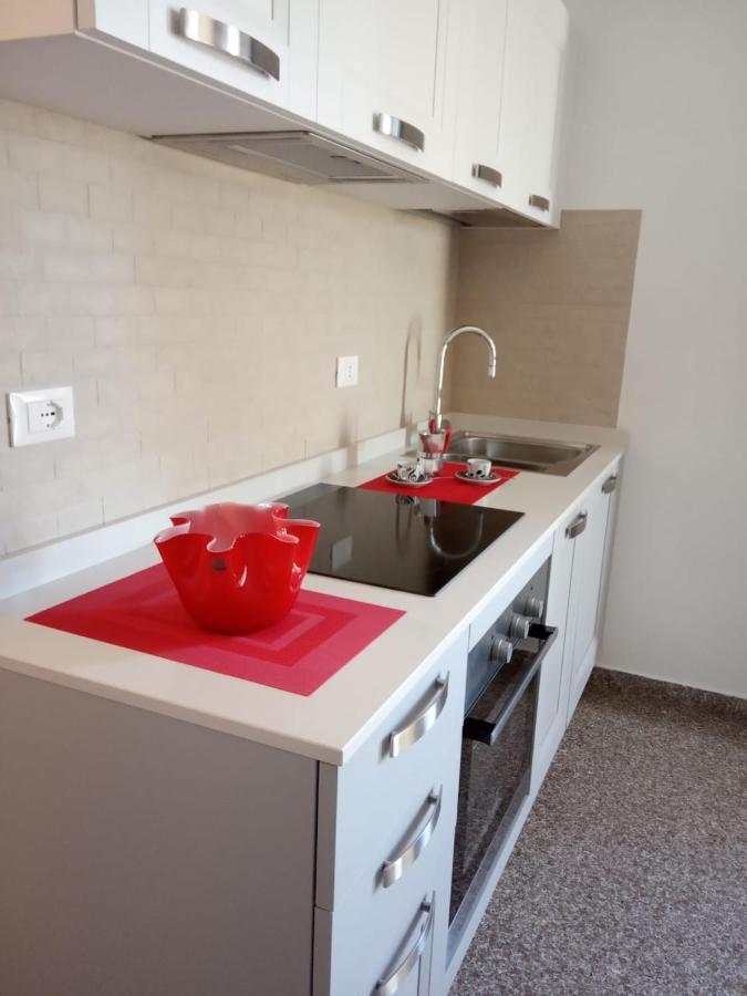 Red Tower Venice Apartment - 2 Mins From Vce Airport- Free Wifi Tessera Εξωτερικό φωτογραφία